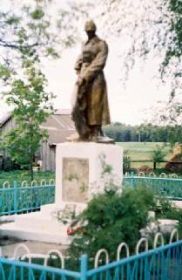 Братская могила, где похоронен Гущенко Гавриил Арсентьевич