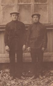 г.Ленинград Фрунзенский военкомат 1924 год Ефимов Константин (справа) 