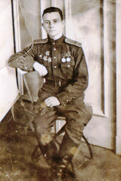 Гвардии лейтенант Диваев А.Н.