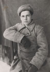 Петраков Анатолий Васильевич (1924 г.р.)