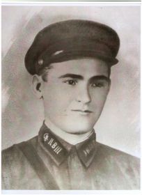 Брат Михаил,1916г.р., погибший 5.01.1941 в Калужской области Малоярославецкого района, умер от ран, похоронен в д.Козлово в братской могиле