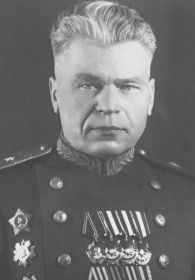 Рыжиков Ефим Васильевич 1899.  Командир 217 сд 15.10.42 - 15.09.43. Прошел ВОВ - генерал-майор.