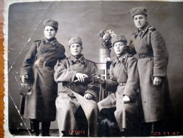 Фото с боевыми товарищами