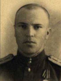 Старший лейтенант Лапенков Василий Алексеевич (29.03.1922 г.р.)
