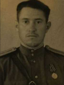 Старший лейтенант Лякишев Дмитрий Иванович (22.10.1918 г.р.)