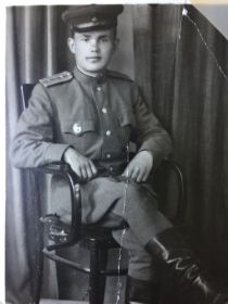 https://1418museum.ru/heroes/25426536/ Иван Яковлевич Лещенко, 05.08.1946 г Вентспилс Латвия