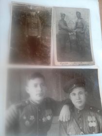 Внизу, со своим чвязным-туркменом Шиниязовым, после Парада Победы1945