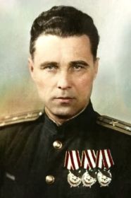 Бояринов Петр Александрович-командир 8 МСБр 1943г.