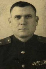 Чуяс Андрей Моисеевич 1911 года рожд., подполковник.  Командир 49-го стрелкового полка.