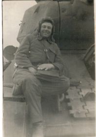 Гв. капитан (после войны - гв. полковник) Радько Борис Иванович (1914-1973), командир 580 отд. тб 15 гв. тбр. Его подпись, как командира части, стоит на наградном приказе по 157  отд. тбр 15 декабря 1942. Калуга.