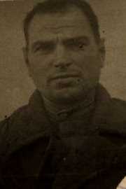 Гв. капитан Чайка Яков Федосеевич (12.01.1914-...), командир роты Т-34 347 отд. танкового батальона 17 гв. тбр.