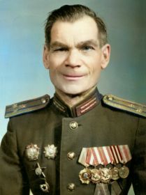 Храбров Николай Николаевич- командир полка