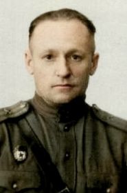 Захаров Анатолий Алексеевич- командир 4 батареи