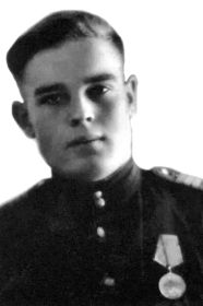 Константинов Василий Константинович, 1922-?, сержант, стрелок-радист
