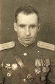 Гриценко Карп Васильевич 1920 года рожд. Гвардии капитан (подполковник) 331 гвардейского артполка. Заместитель командира дивизиона.
