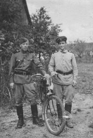 братья по оружию Морозов и Соколов...Австрия,г.Кремс на Дунае,13.10.1945 г.