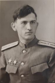 капитан Гордеев Борис - командир телефонно-кабельной роты связи 906 обс на мехтяге. 1944 г