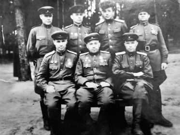 С однополчанами в Литовской ССР,  1946г.
