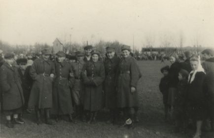 Фото военных лет (32) 15 апреля 1945 Польша_Лович