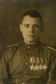Командир орудия старший сержант Кафиатуллин Харис Хаметович