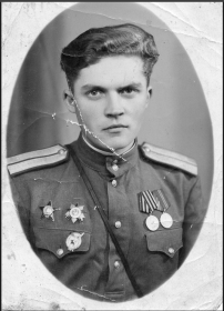 Мигован М.П - гвардии старший лейтенант (09.12.1945 Германия г.Гримма)