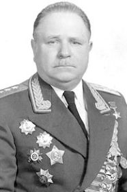 Новиков Николай Александрович (15.10.1900 - 4.04.1970) генерал-полковник, Герой Советского Союза (с 10.1941 г. по май 1942 г. - командир 3 танк. бригады)
