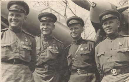 Слева направо: Смирнов, Быстрых, Крупин, Туриков 1943 г.