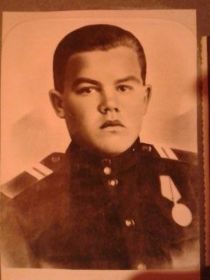 Хохлов Иван Александрович 31.07.1925 - 30.07.1944. Автоматчик МСПБ