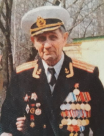 Панкратов Виталий Михайлович . Участник Великой Отчественной Войны с  1941  года.  Участник обороны  Заполярья. Полковник / Береговая артиллерия 10.03.1918 - 30.08.2002 родной старший  брат