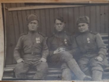 1.фио не читается, 2. Фролов И. Г., 3. Беляев В. И.