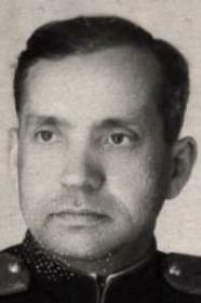 Александров Макарий Павлович нач. ОО НКВД–ОКР «Смерш» 13 армии с 1942 по 1945, полковник, с ноября 1944 -генерал-майор.