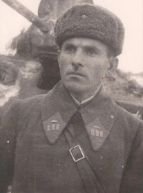 майор Асланов Ази Ахад оглы (1910-24.01.1945)-командир автотранспортного батальона 10-го мсп 10-й тд (в 1941 г.). В будущем дважды Герой Советского Союза, генерал-майор