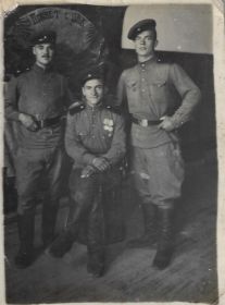 (слева направо): Филатов Михаил Степанович, Михальцов Георгий Данилович, Барадаев Василий Фирсович»