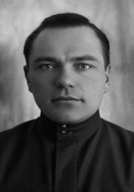 Муравьёв Н.П. (1913-?) стрелок-радист