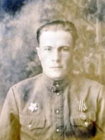 Чуваткин Иван Алексеевич-лейтенант Куйбышевская обл., Борский р-н, с. Коноваловка.