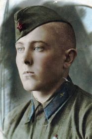л-т Трифонов Вениамин Михайлович, 17.09.1919грhttps://pamyat-naroda.ru/heroes/person-hero122789520/