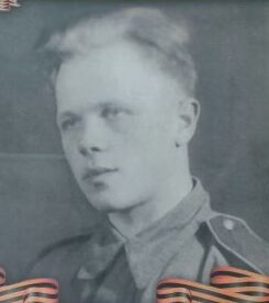 Булах Николай Иванович 1921-1944. Мл. лейтенант, штурман корабля. Пропал без вести 9 мая 1944 г.