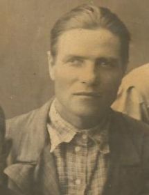 Чуваткин Илларион Васильевич-красноармеец 616 СП 194 СД геройски погиб 06.07.43г и похоронен д. Соколовка Комарического р-на Орловской обл. Этот фронтовик-мой односельчанин.