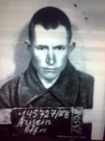 Арискин Ефим Ермолаевич красноармеец 385-го СП 112 СД 12.10.41 года попал в плен и направлен в шталаг ivB.Пробыл в лагере до конца войны.Умер 16.07.93г.Этот фронтовик-мой односельчанин.