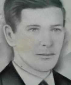 Вдовин Иван Филиппович-пулеметчик 2-й пульроты 2-го б-на 557 СП 153-й СД 1-й Гвардейской Армии Юго-Западного фронта в декабрьских боях 1942г при взятие высоты 186,5 он со своим станковым пуле