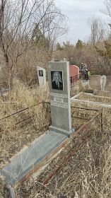 НемцЕв Иван Спиридонович, похоронен в г. Бишкек, Киргизия. Могила одиночная, не ухоженная (?).