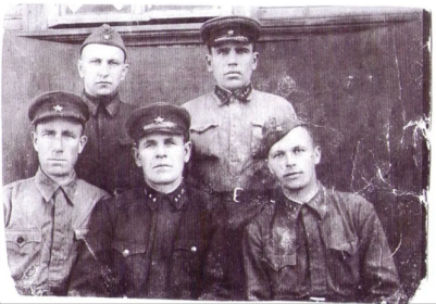 Фото с братьями по оружию (14.06.1942)