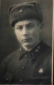 племянник деда на фото он 3 июня 1943, 3 полк город Москва.