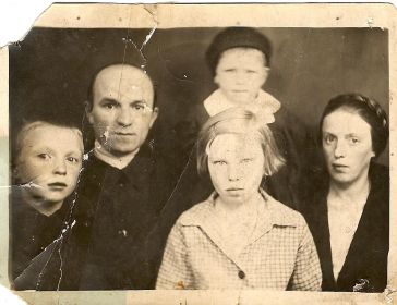Семья 1940 год ( Москва ).