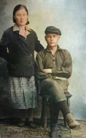 Николай Никонорович Журавлев с женой