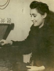 Тяпкина (Бордюгова) Валентина Андреевна