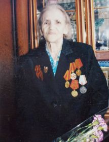 Савинова (Буданова) Александра Герасимовна