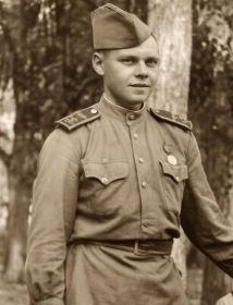 Абрамов Леонид Алексеевич