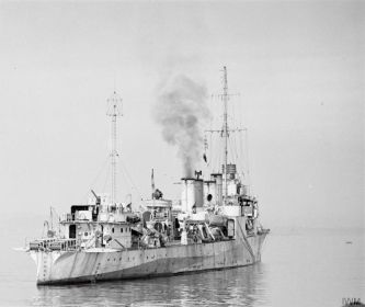 Эсминец (впоследствии "Жёсткий") ещё под британским флагом в 1942 году.