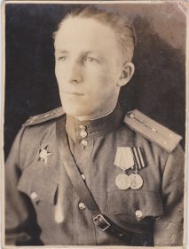 Журавлев АМ, земляк, закадычный друг из д.Маурино, его фото хранилось в архиве Кудрявцева ВА